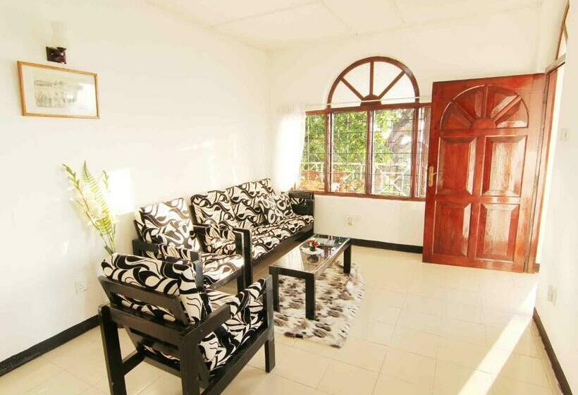 חדר משפחתי, 2in1 Kandy Hostel