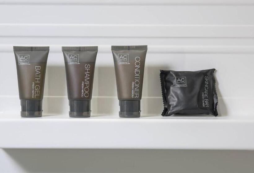 キングサイズベッドのスタンダードルーム, Ac Hotel By Marriott Boston Cambridge