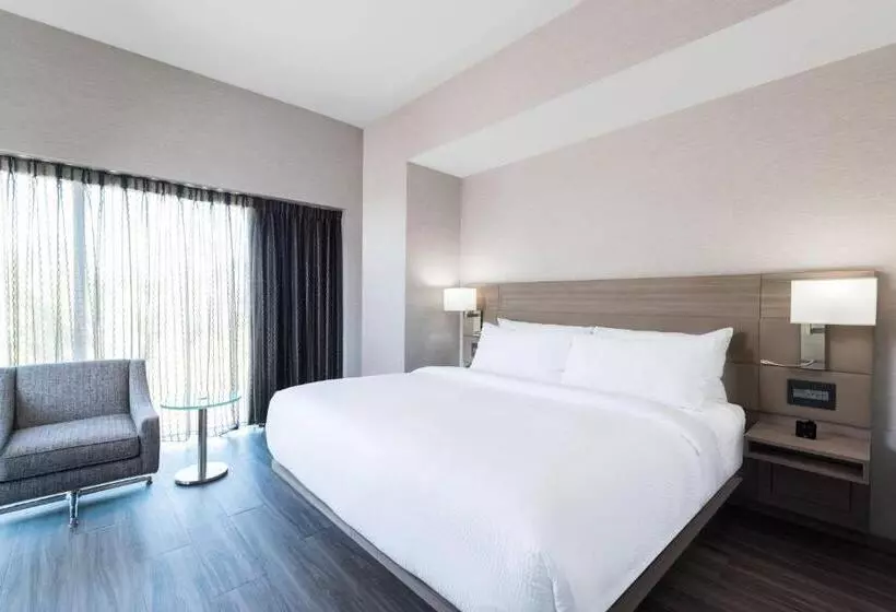キングサイズベッドのスイートルーム, Ac Hotel By Marriott Boston Cambridge
