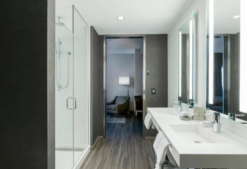 キングサイズベッドのスイートルーム, Ac Hotel By Marriott Boston Cambridge