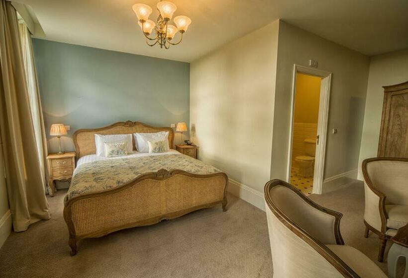 디럭스 룸 킹사이즈 침대, Catthorpe Manor Estate