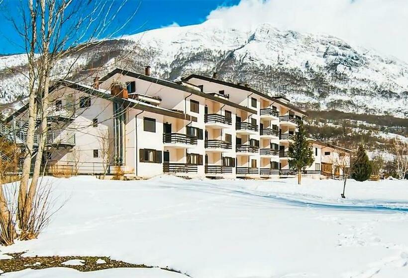 اتاق استاندارد سه نفره, Du Park