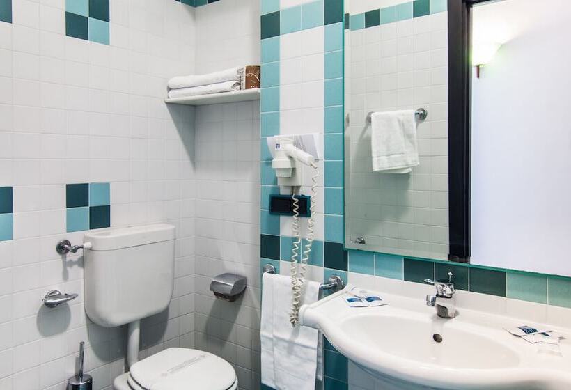 اتاق راحتی سه تخته, Du Park