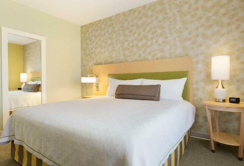 Люкс Кровать Кинг, Home2 Suites By Hilton La Crosse