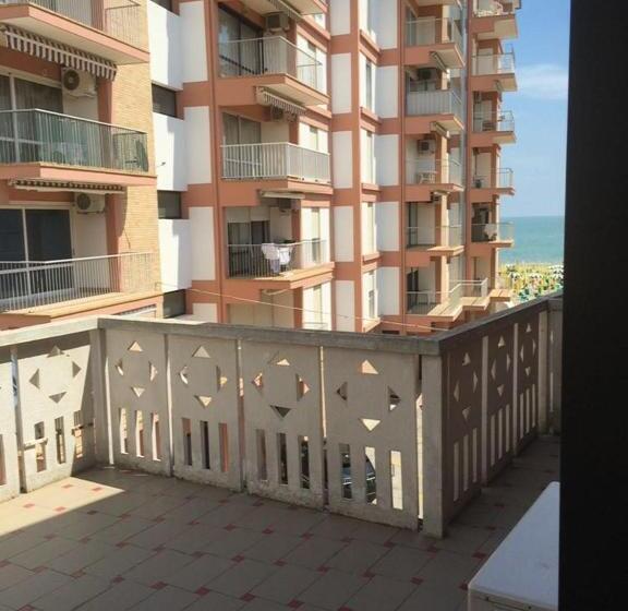 四人标准间, Malibran