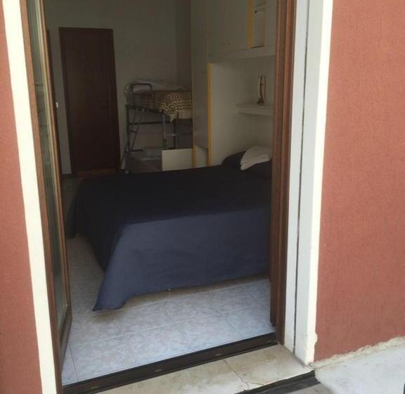 四人标准间, Malibran