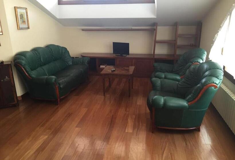 带2个卧室的套房, Malibran