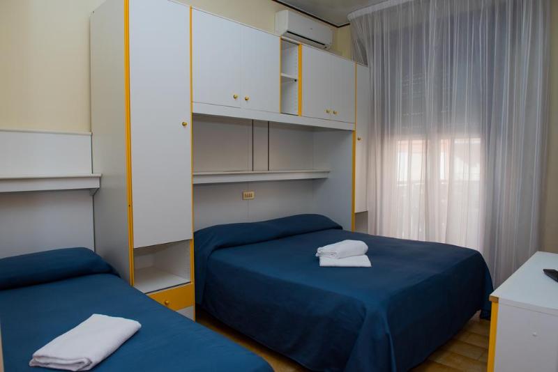 标准三人间, Malibran