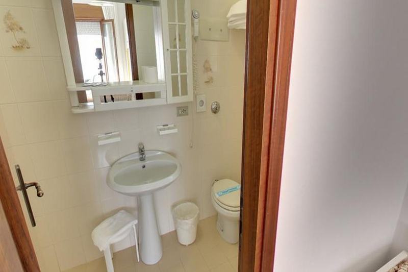 标准单人间, Malibran