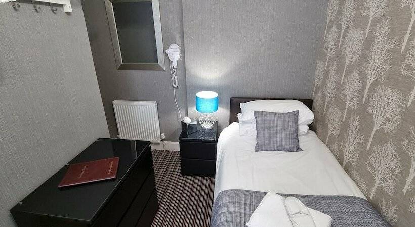 Номер Стандарт, Newholme