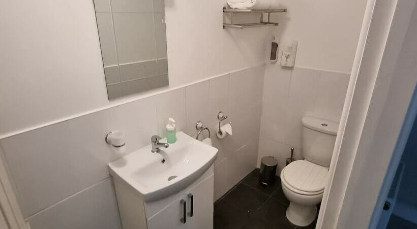 Номер Стандарт, Newholme