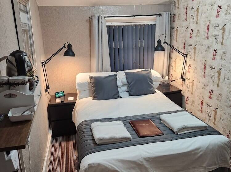 Номер Стандарт, Newholme