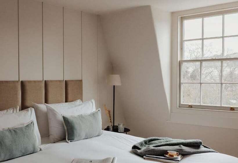 جناح جونيور, No 15 By Guesthouse, Bath