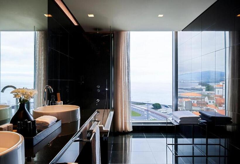 جناح مطلّ علي البحر, Octant Ponta Delgada