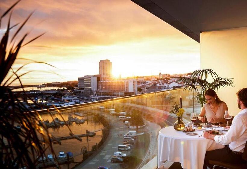 جناح مطلّ علي البحر, Octant Ponta Delgada