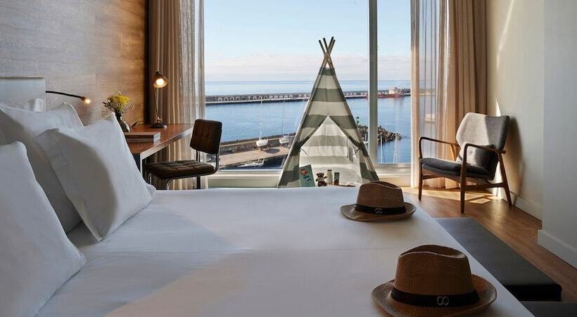 غرفة عائلية مطلّة علي البحر, Octant Ponta Delgada