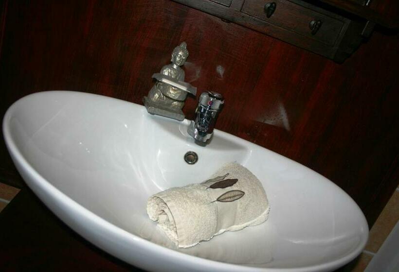 침실 1개 아파트, Brown Jug Guest House