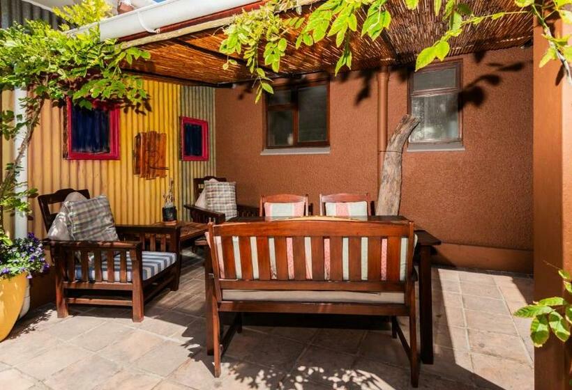 침실 1개 아파트, Brown Jug Guest House