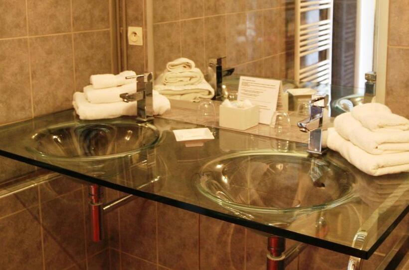 Номер Стандарт Трехместный, Château De Beaulieu