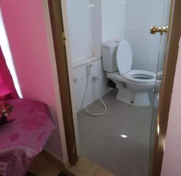 اتاق اکونومی یک تخته, Evening Star Guest Inn