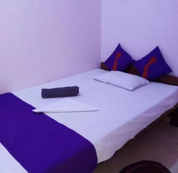 اتاق اکونومی یک تخته, Evening Star Guest Inn