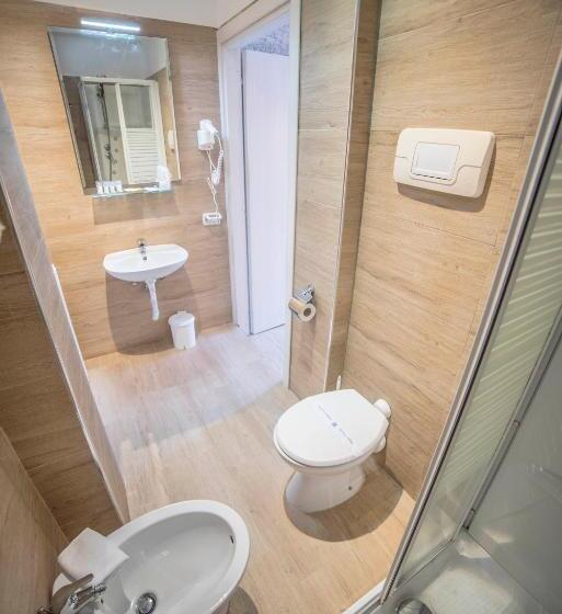 三人经典房间, Galleria Frascati Rooms And Apartment