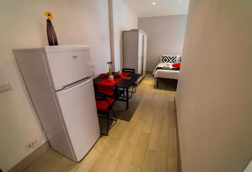 استودیوی سوپریور, Galleria Frascati Rooms And Apartment