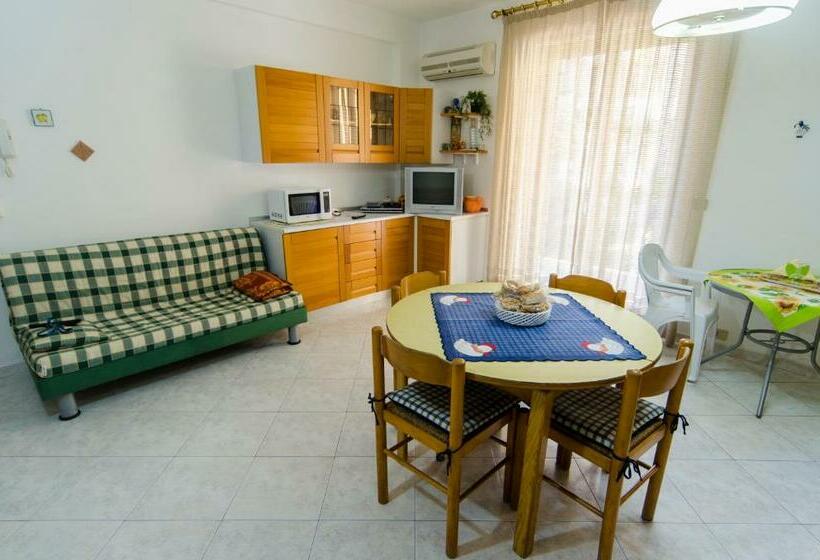 דירת חדר נוף לגינה, Casa Vacanza Acquamarina