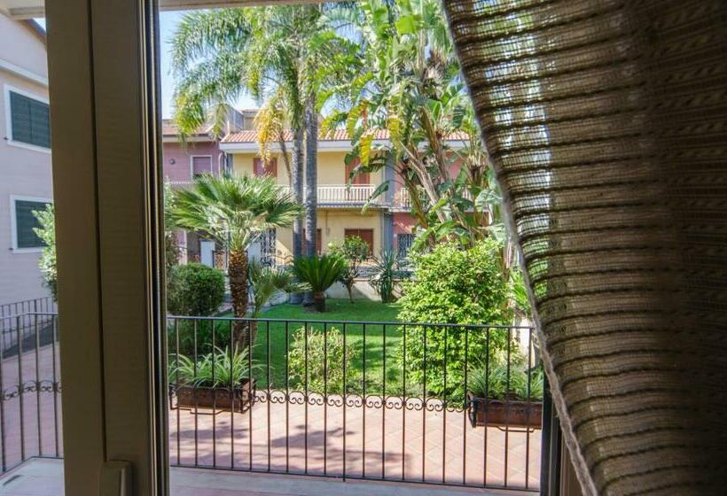 דירת חדר נוף לגינה, Casa Vacanza Acquamarina