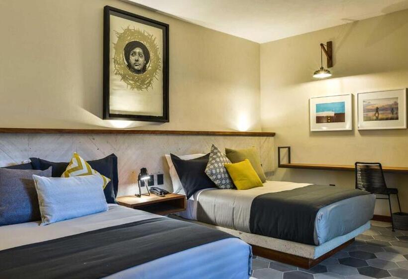 Номер Superior, Criol