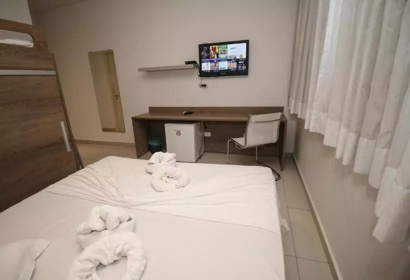 スタンダード４人部屋, Da Praça