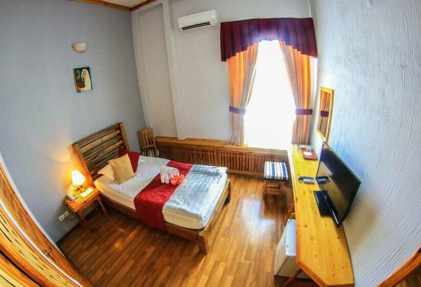 חדר סטנדרט יחיד, Malika Bukhara