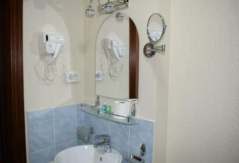 חדר סטנדרט יחיד, Malika Bukhara