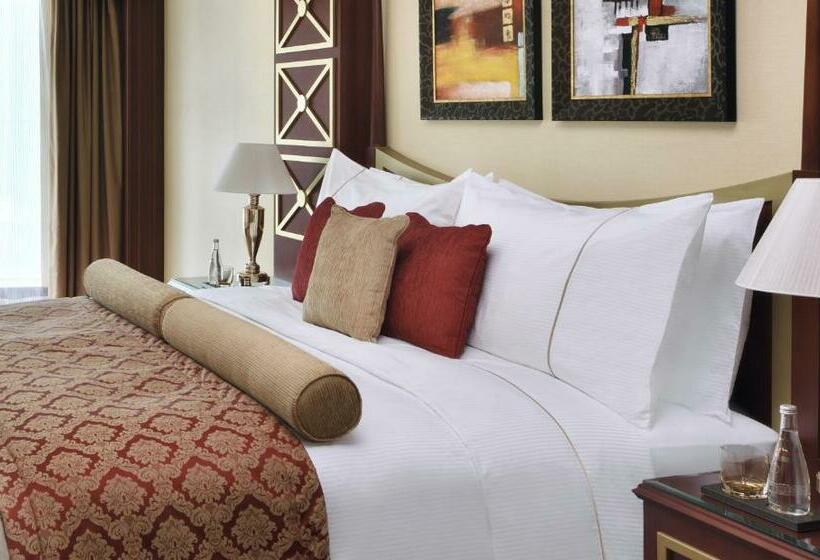 Номер Executive Кровать Кинг, Mövenpick Hotel City Star Jeddah