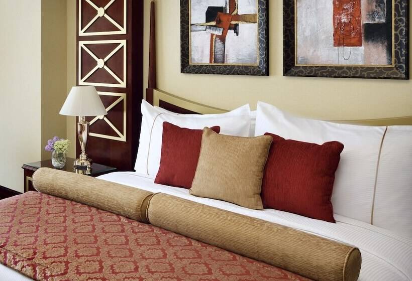 جناح, Mövenpick Hotel City Star Jeddah