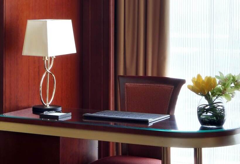 جناح, Mövenpick Hotel City Star Jeddah