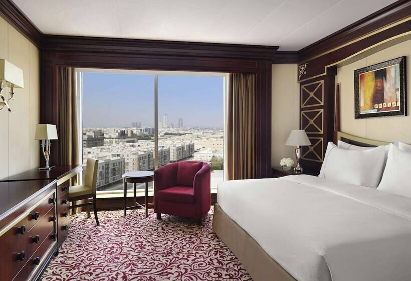 غرفة تنفيذية, Mövenpick Hotel City Star Jeddah