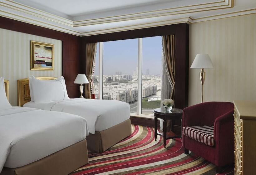 غرفة تنفيذية, Mövenpick Hotel City Star Jeddah