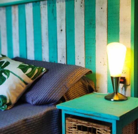 דירת חדר, Posada 21 Oranges