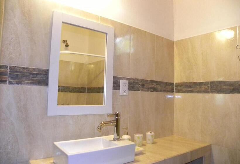 דירת חדר, Posada 21 Oranges