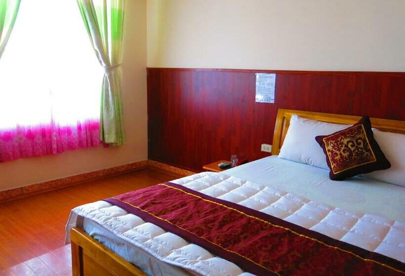 اتاق استاندارد با چشمانداز دریا, Quang Vinh 2