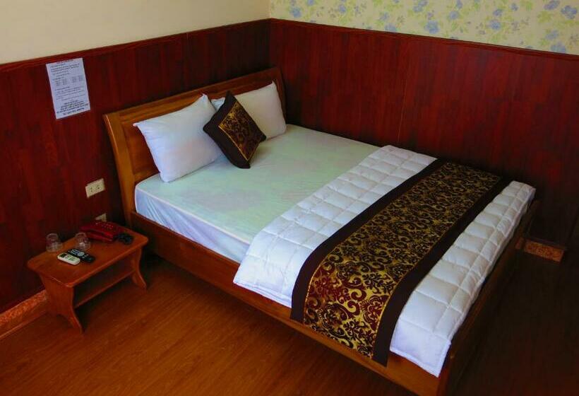 اتاق استاندارد با چشمانداز دریا, Quang Vinh 2