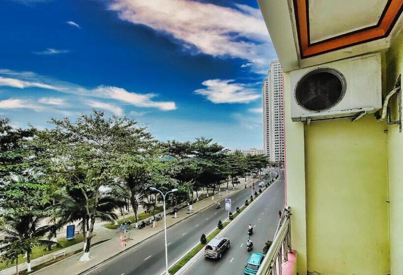 اتاق استاندارد با چشم‌انداز دریا, Quang Vinh 2