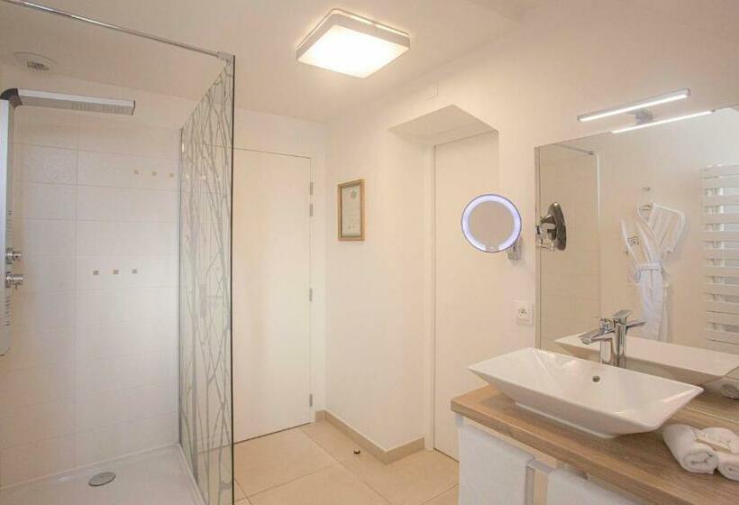 اتاق راحتی, Spa  Au Charme Rabelaisien