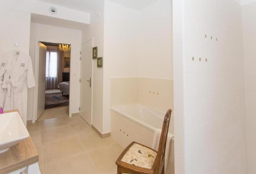 Quarto Prestige, Spa  Au Charme Rabelaisien