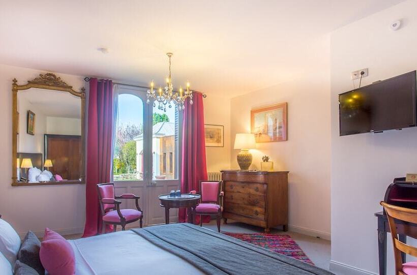 اتاق کلاسیک, Spa  Au Charme Rabelaisien