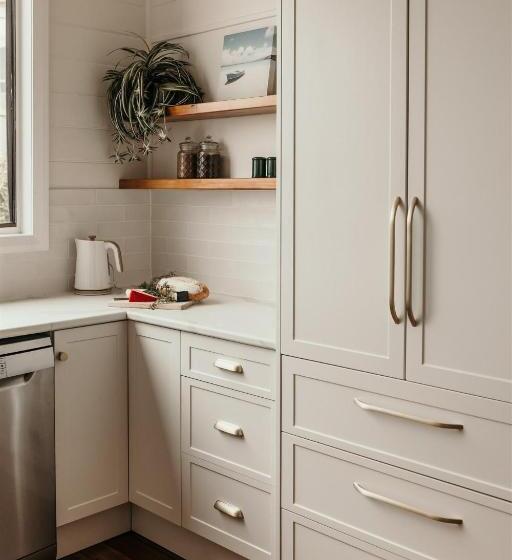 شقة 3 غرف مطلة على البحر, Stanley Hotel & Apartments