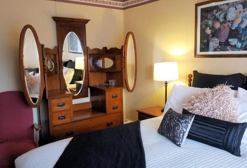 منزل 4 غرف نوم, Stanley Hotel & Apartments