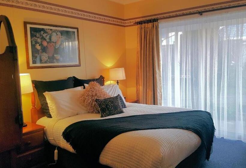 منزل 4 غرف نوم, Stanley Hotel & Apartments