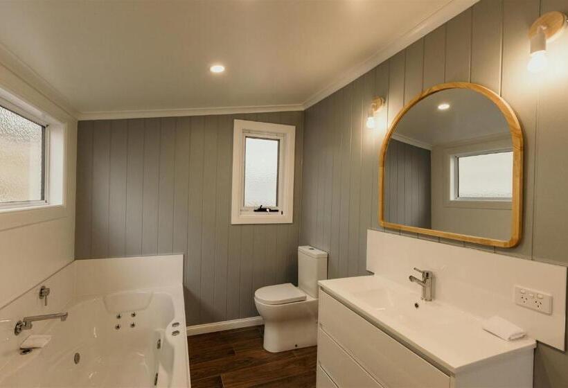 شقة 3 غرف مطلة على البحر, Stanley Hotel & Apartments